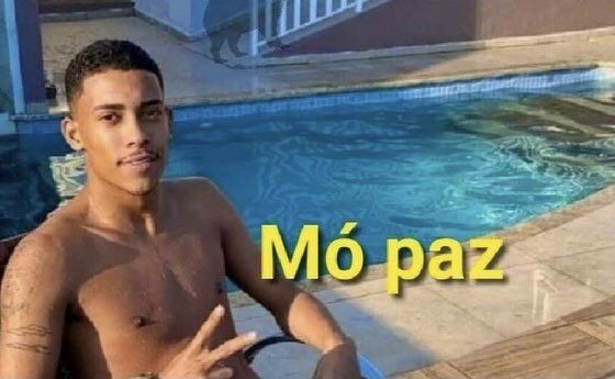 MC POZE