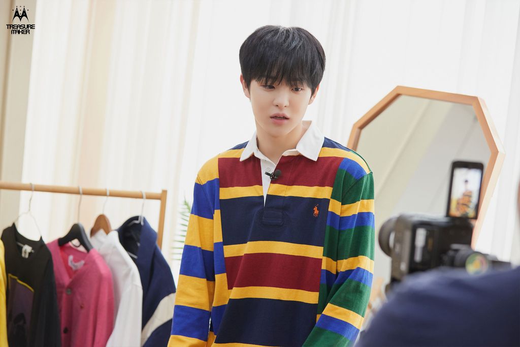 JIHOON FROM TREASURE