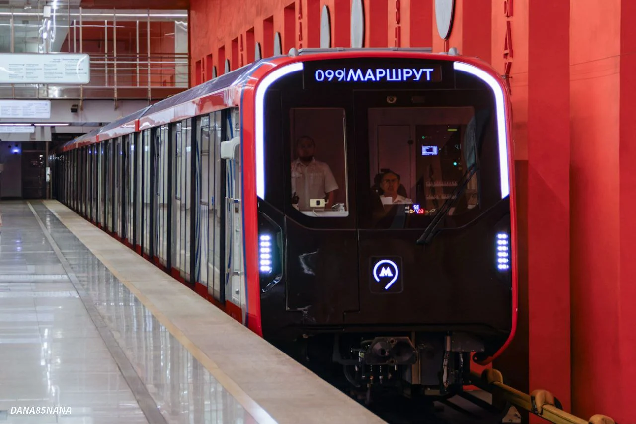 Метропоезд москва2024