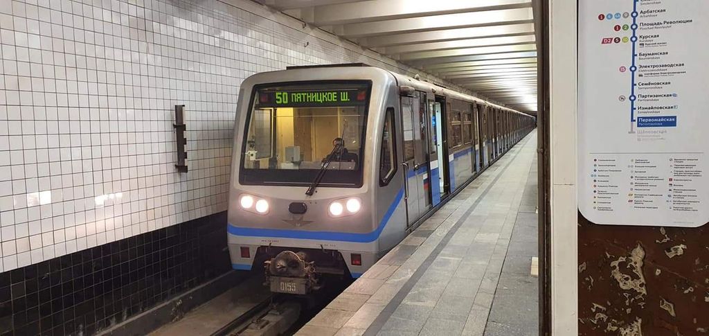 Метропоезд русич
