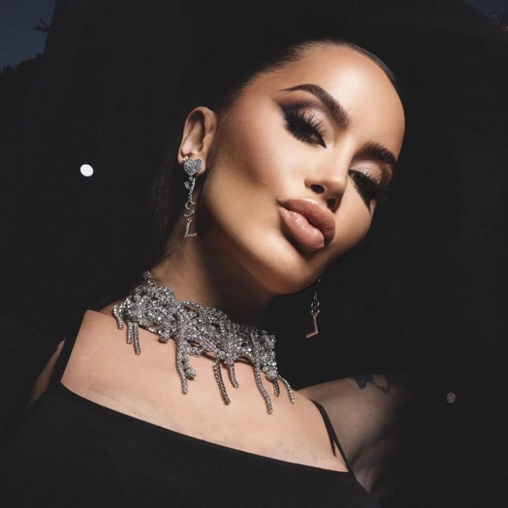 Dafina zeqiri