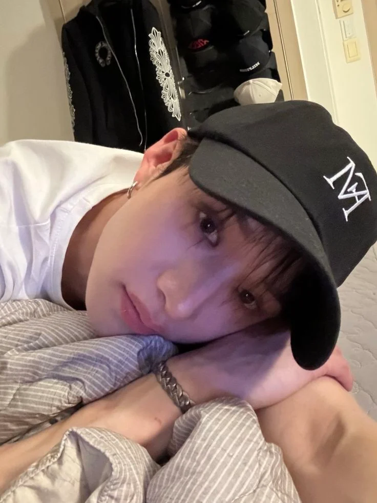 Stray kids bang chan