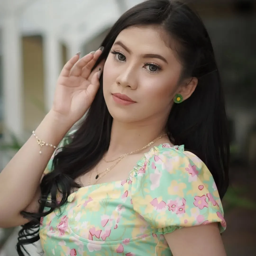 Asti Rizkita