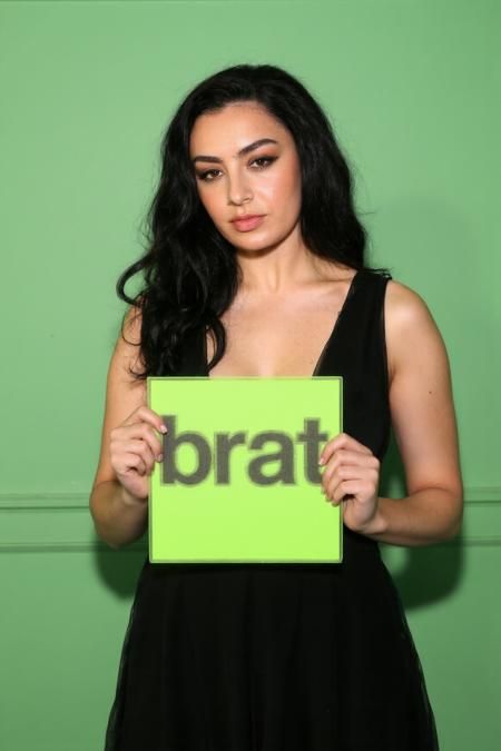 Lora Image