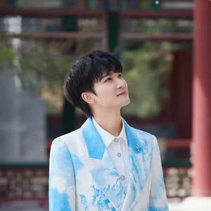 Charlie Zhou Shen （周深）v.1.0