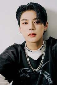JINHYUK