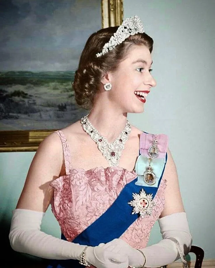 (1952) Queen Elizabeth II