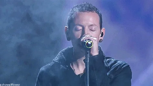 Chester Bennington live