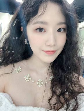 Shuhua (G)I-DLE
