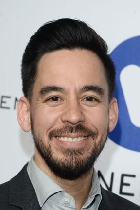 Mike Shinoda Rapping and Singing 