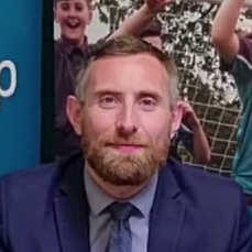 Lee Waring