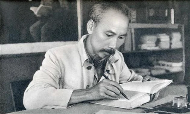 Chủ tịch Hồ Chí Minh (Bác Hồ)