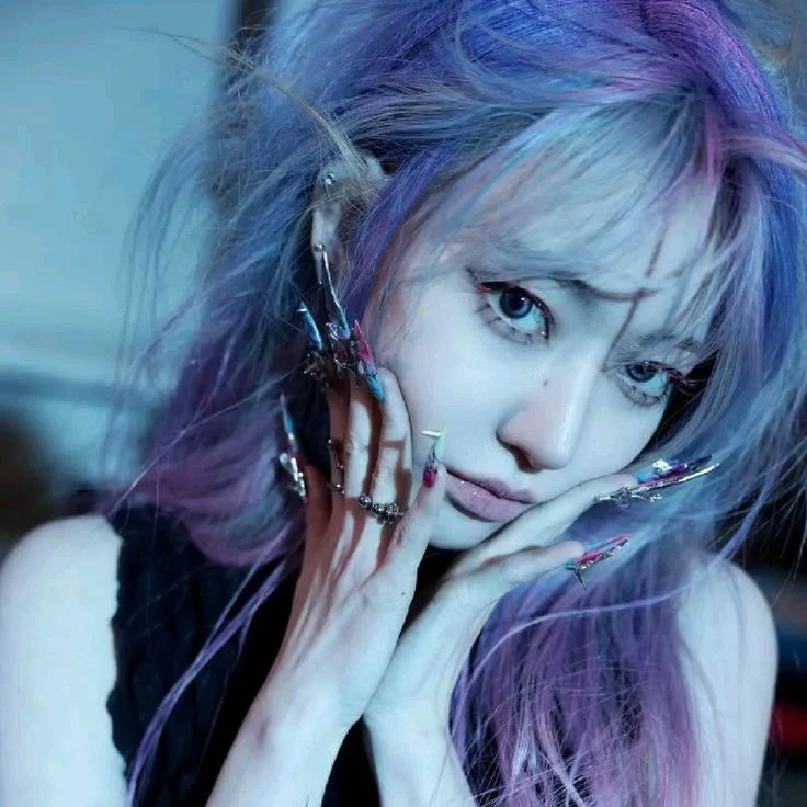 Sakura (AKB48 - LE SSERAFIM)