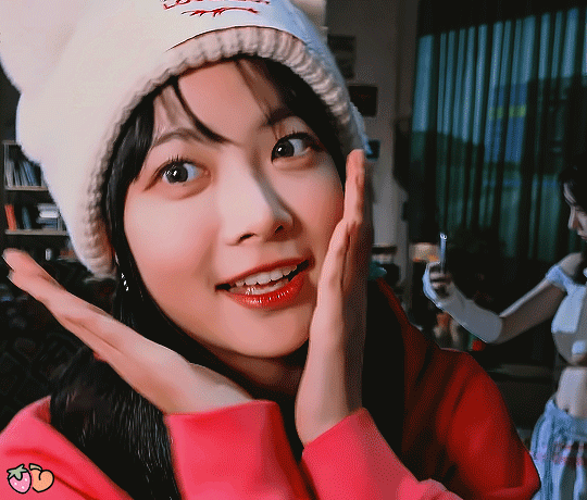 EUNCHAE of LE SSERAFIM