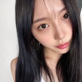 KIM YUNSEO