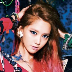 Yoona (SNSD)