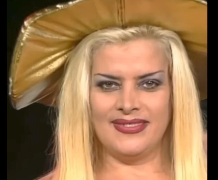 Lia canta 