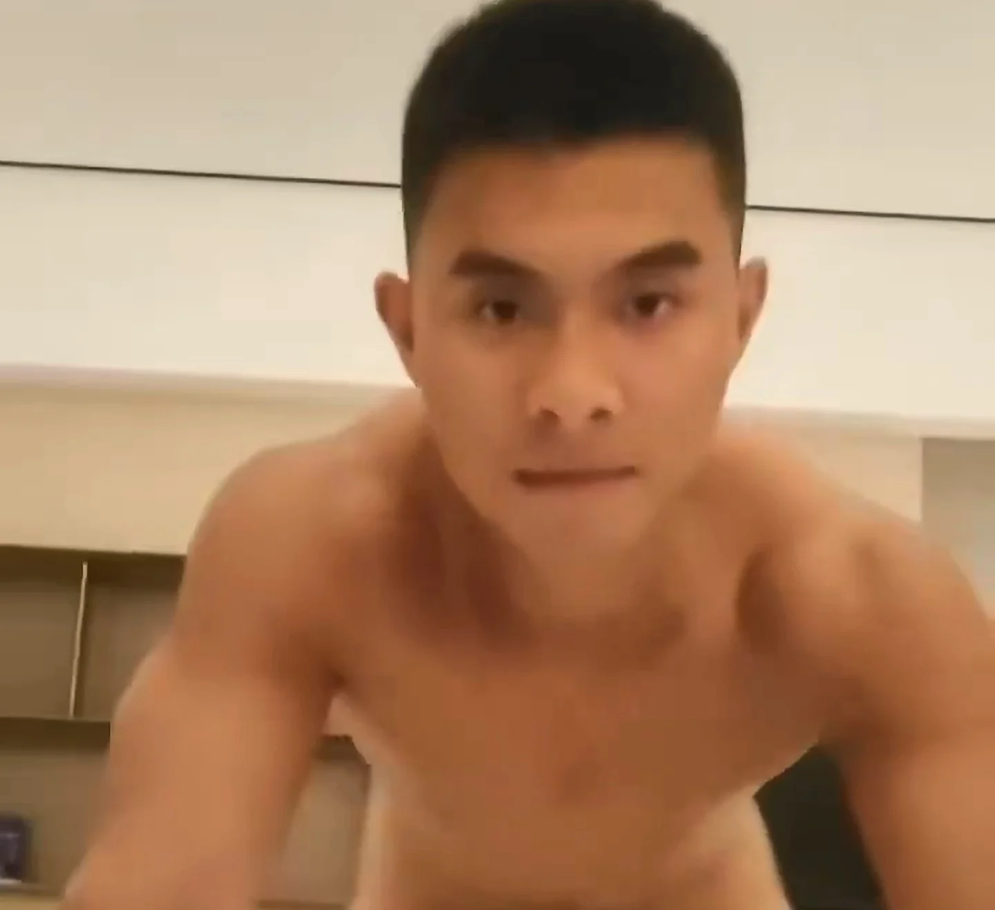 黑皮体育直男贱狗