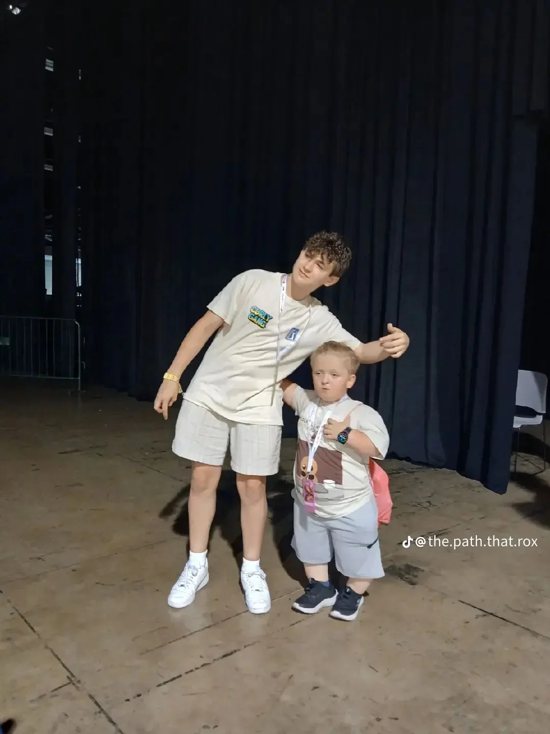 Elliot Vidcon Mic