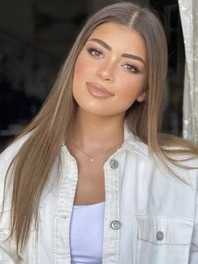 ليلى احمد زاهر
