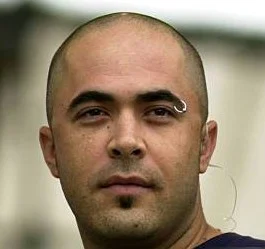 Aaron Lewis (Staind)