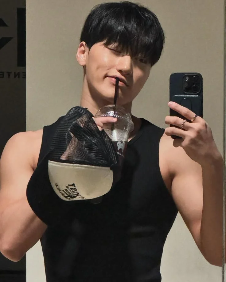 Choi San 