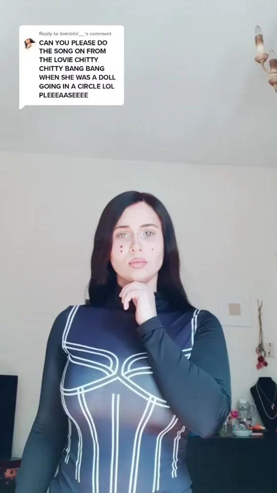 Angel Cyborg (2021)