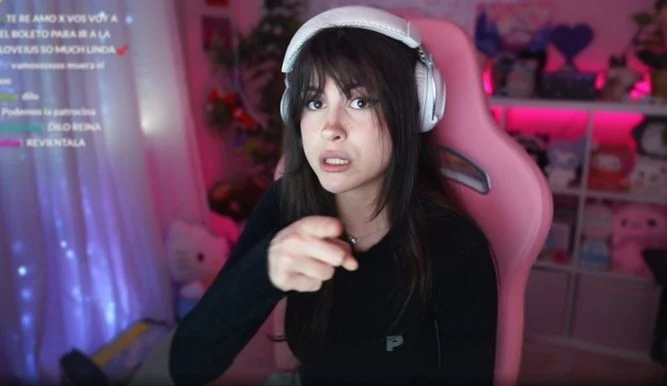 Abby - Abbyimu - LittleRagerGirl 