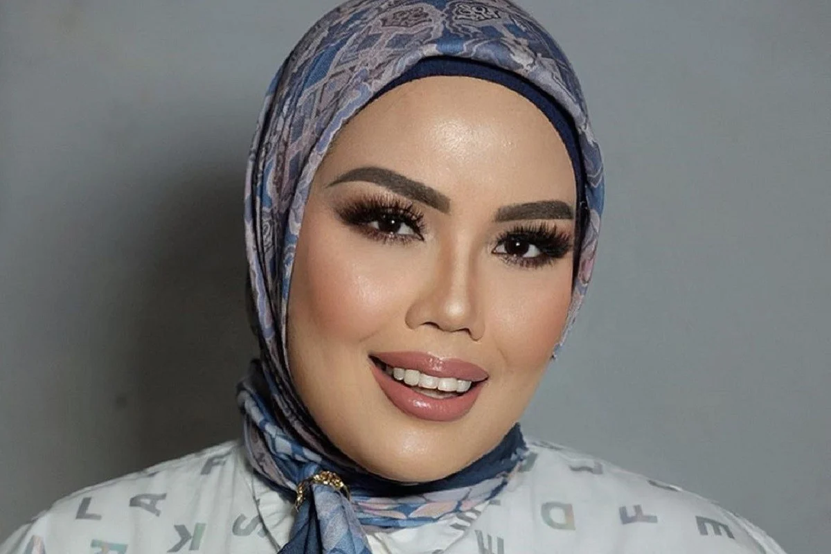 Elly Sugigi