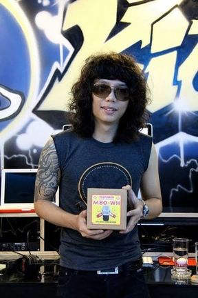 เก่ง Infamous (Keng Infamous) [Thai Rock Singer]