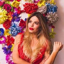 mila riestra