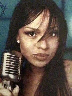 Mona Lisa(Kimberly Leadbetter) (Singing & Talking)