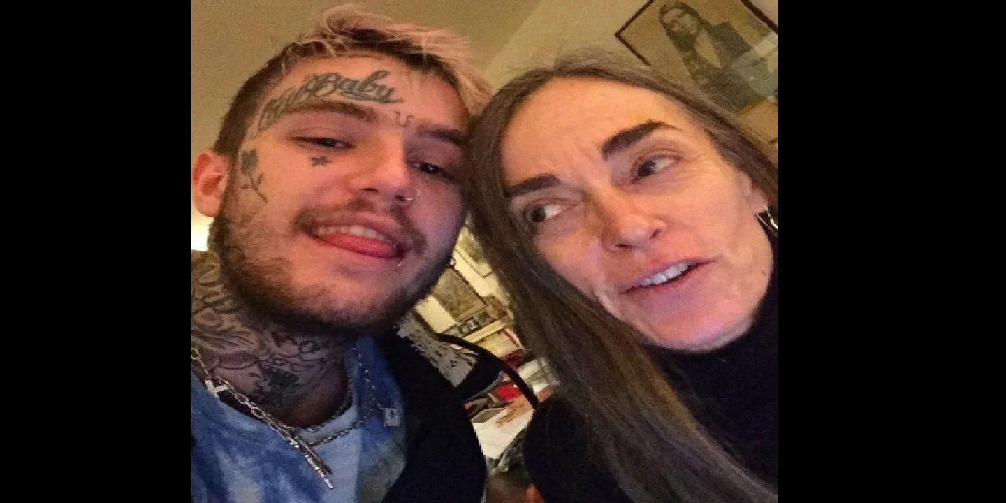 Liza Womack (Lil Peep 's Mother)