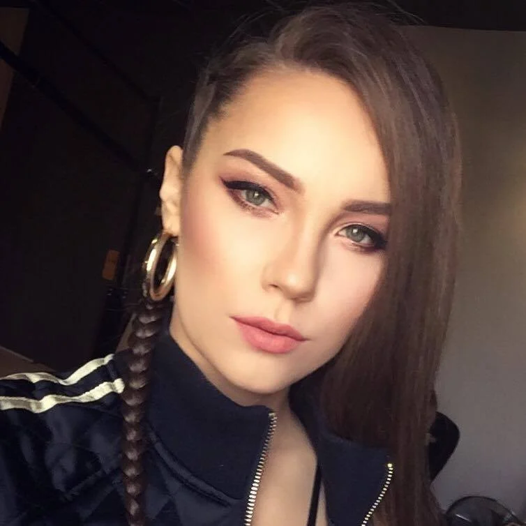 Kamelia (Romanian Singer)