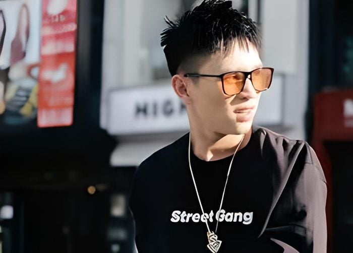 BRAY(Vietnamese Rapper)