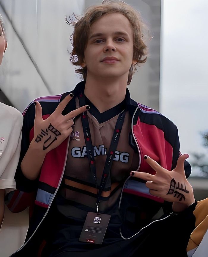 dyrachyo (Anton Shkredov, Russian cybersportsman, streamer)