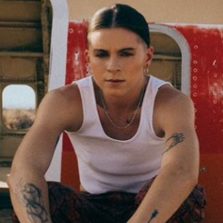 PVRIS Lynn Gunn