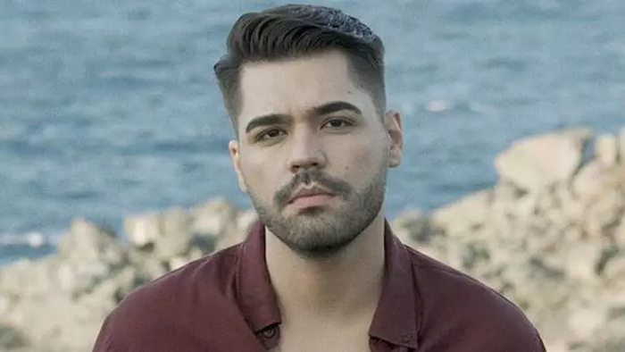 Emir Can İğrek Turkish voice artist