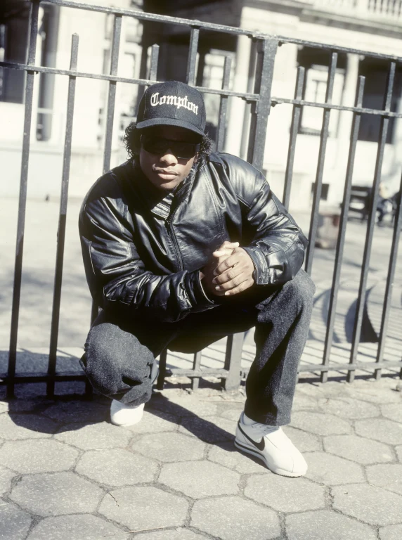 Eric Lynn Wright (Eazy-E)