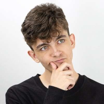 Suetam - (Streamer) (YOUTUBE)