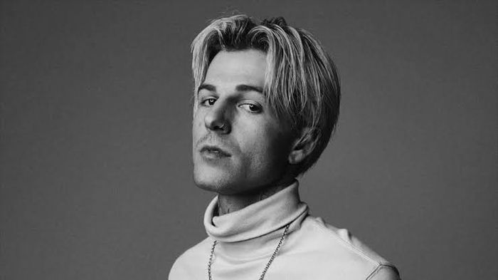 Jesse Rutherford (The NBHD)