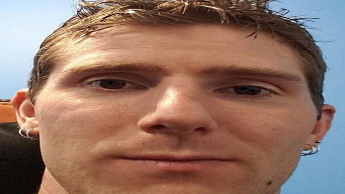 LinusTechTips \ Linus
