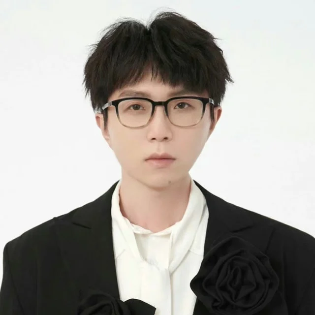 Mao Buyi （毛不易）