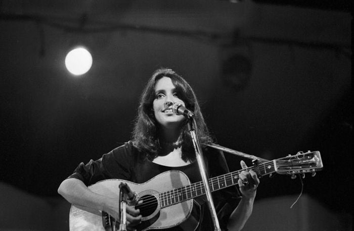Joan Baez