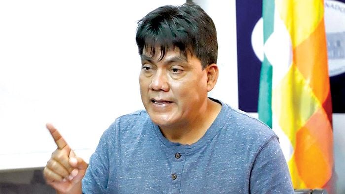 Héctor Arce R. (Diputado anti prensa)