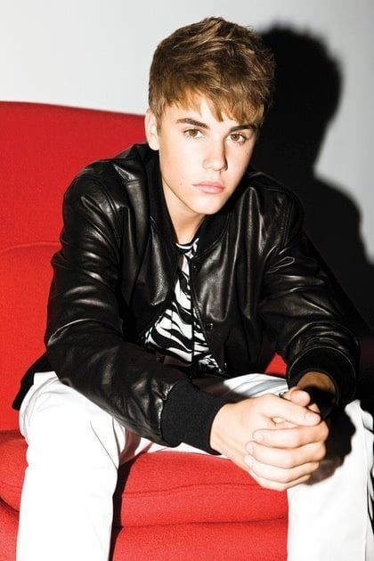 Justin Bieber (Under The Mistletoe era) (Speaking)