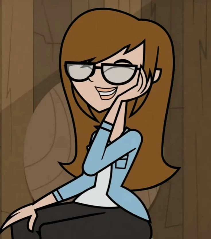 Ally (Español Latino By Pupe)