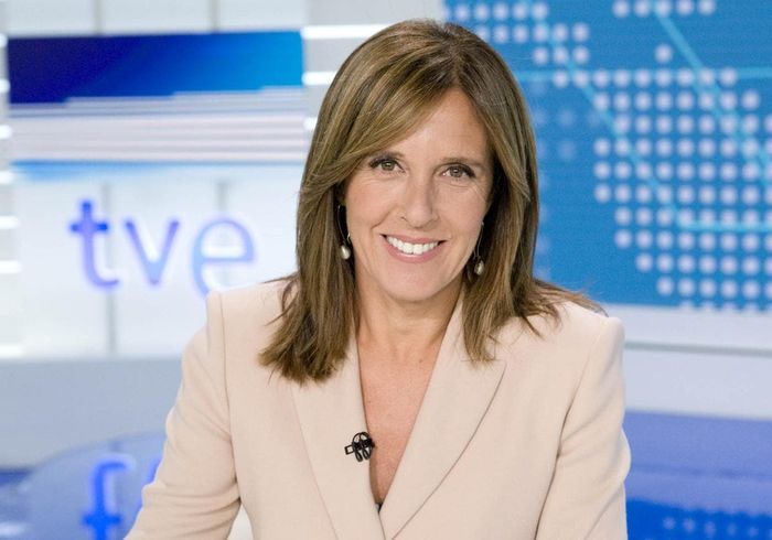 Ana blanco (Spanish TV Presenter RTVE) TVE la 1