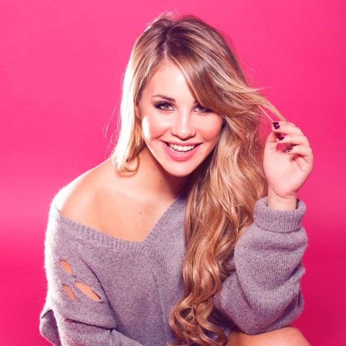 LUCIA GIL