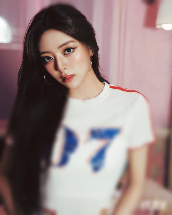 Yuna / Itzy